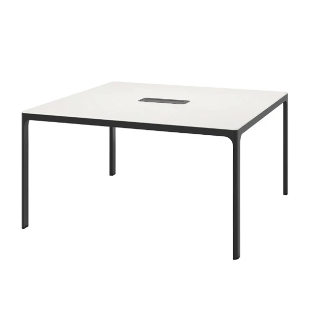 Gebruikte vergadertafel Ikea Bekant met zwart