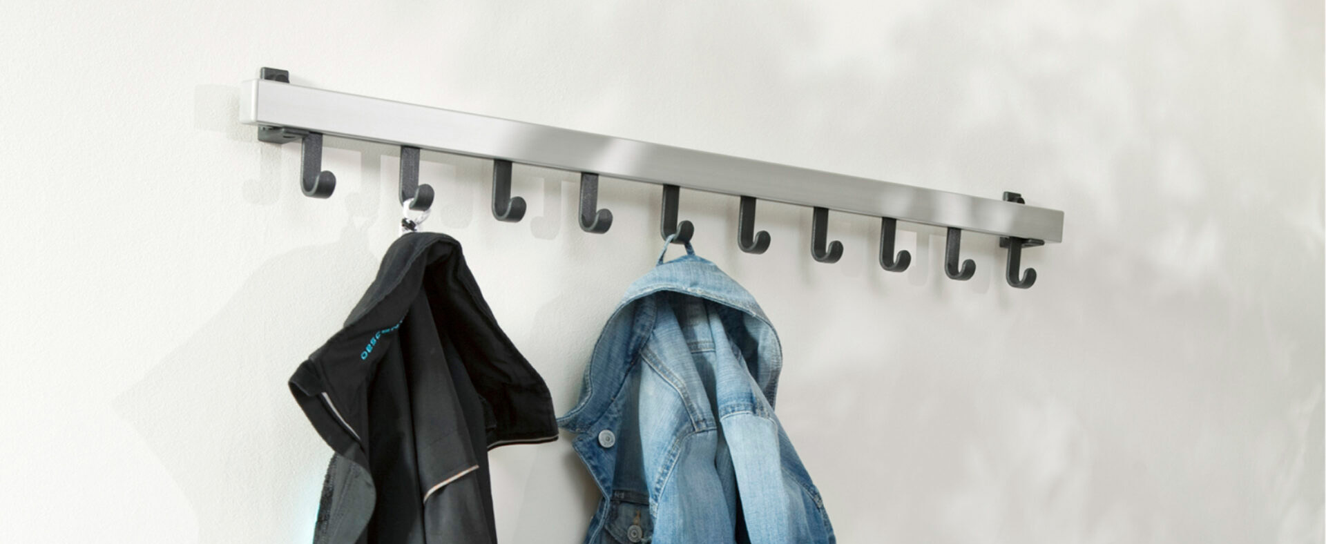 Tweedehands kapstokken kopen voor kantoor