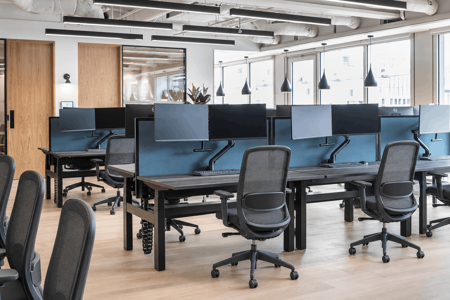 Monitorarm kopen voor een ergonomische werkplek op kantoor