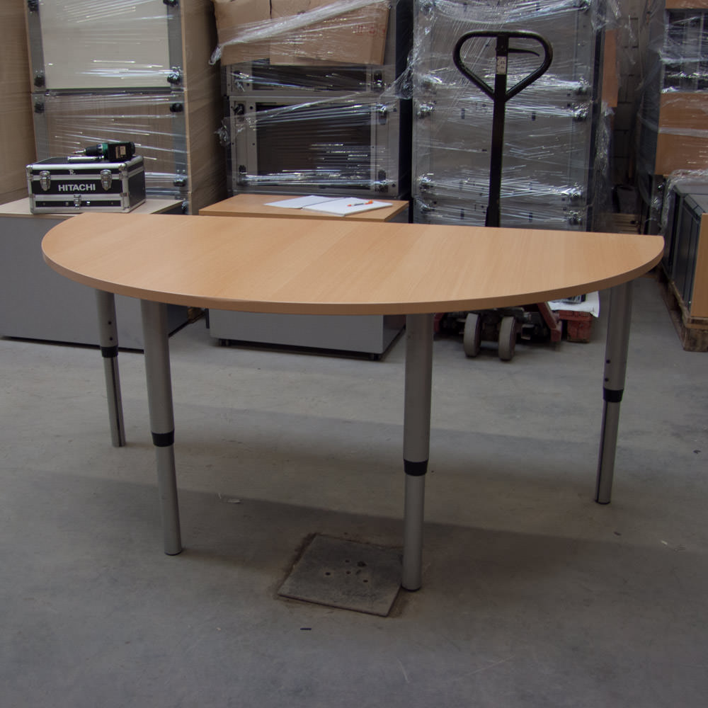 Gebruikte Halfronde Mibra Ambition Tafel gebruikte-halfronde-mibra-ambition-tafel
